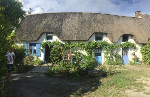 La Chapelle-des-Marais Bed & Breakfast | Linotte Chaumière des Marionnettes