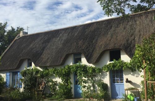 La Chapelle-des-Marais Bed & Breakfast | Linotte Chaumière des Marionnettes