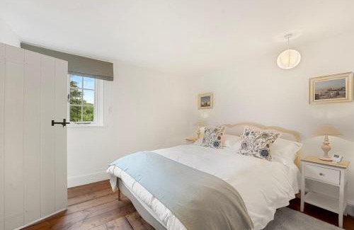 Patrixbourne House | Lion Cottage - cosy english cottage in the country with parking, patio space and in an idyllic location