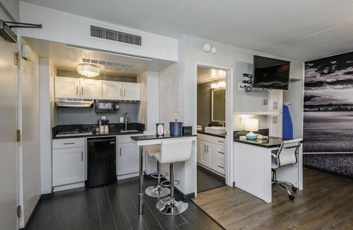 McClellan Hotel | Lions Gate Hotel