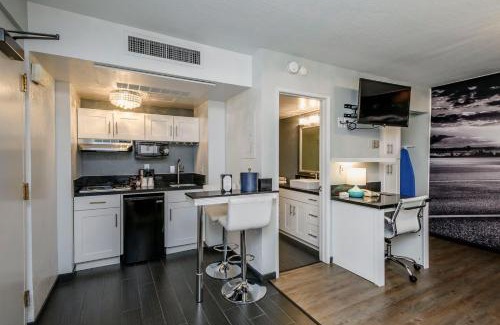 McClellan Hotel | Lions Gate Hotel