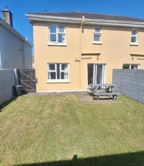 Lahinch House | Lios na Mara Lahinch