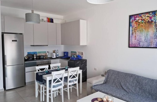 Qerek Apartment | Lisa's apartment- a place to be!
