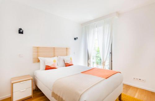 Sao Sebastiao da Pedreira Apartment | Lisbon 20 Modern Flat