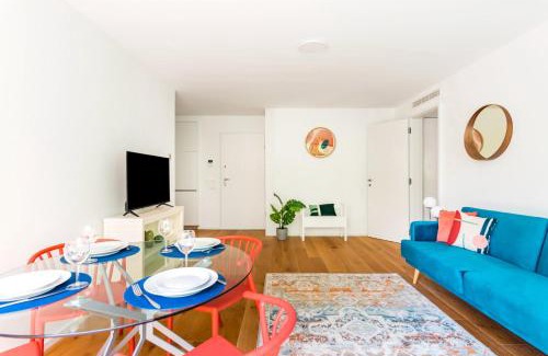 Sao Sebastiao da Pedreira Apartment | Lisbon 20 Modern Flat