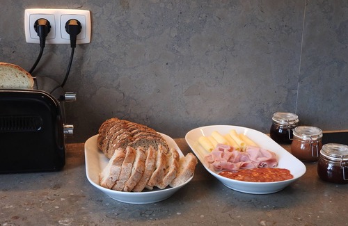 Olivais Bed & Breakfast | Lisbon Airport Hostel