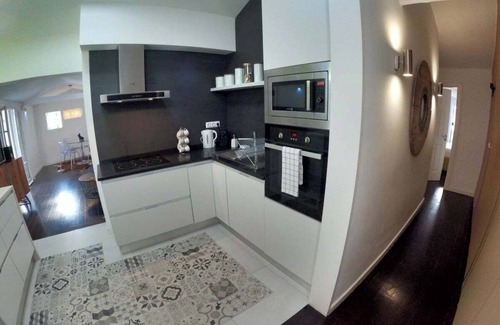 Mouraria Apartment | Lisbon, Fabulous T2 apartment w/balcony in Rossio, Lisbon