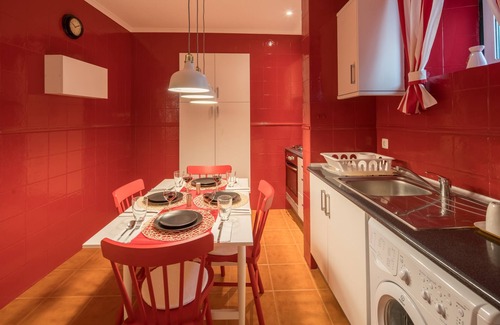 Encarnacao Apartment | Lisbon Fragrances Orange Flowers Apartment