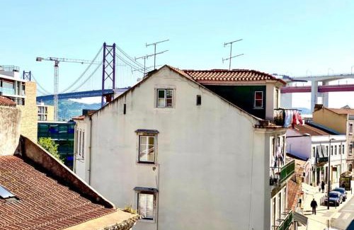 Alcantara Apartment | Lisbon Iqra apartment