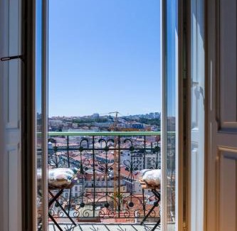 Sao Cristovao e Sao Lourenco Apartment | Lisbon Panoramic View -3Bedrs+3Baths+ Balconies+AC