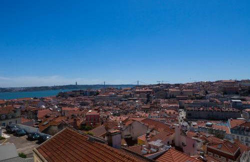 Sao Cristovao e Sao Lourenco Apartment | Lisbon Panoramic View -3Bedrs+3Baths+ Balconies+AC