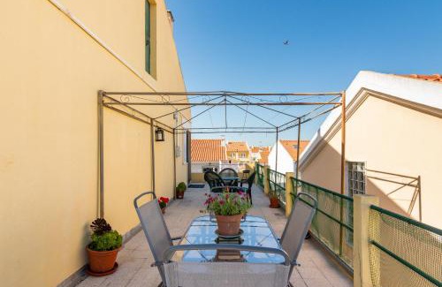 Seixal House | Lisbon South Bay Rooms