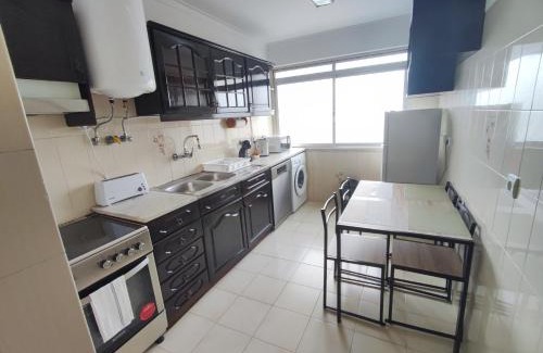 Alfragide Apartment | Lisbon spacious T2 in Damaia, Lisbon