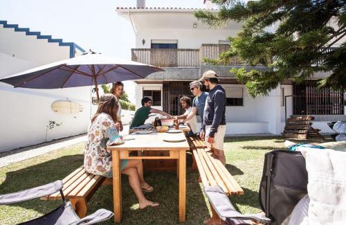 Pica Galo Bed & Breakfast | Lisbon Surf Villa