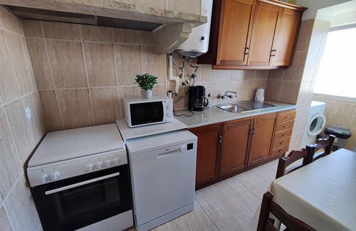 Reboleira Apartment | Lisbon traditional T2 with balcony in Damaia, Lisbon