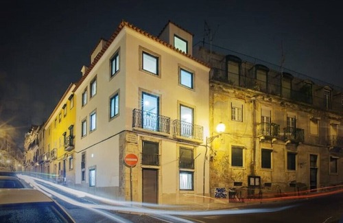 Pena Apartment | Lisbon Windmill Apartments (Green)