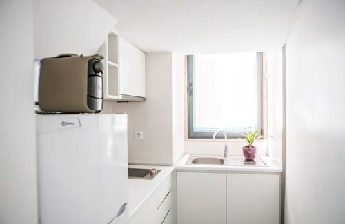 Pena Apartment | Lisbon Windmill Apartments (Blue)nGround floor apartment near the city center