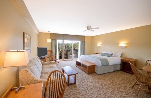 Liscomb Hotel | Liscombe Lodge Resort and Conference Centre