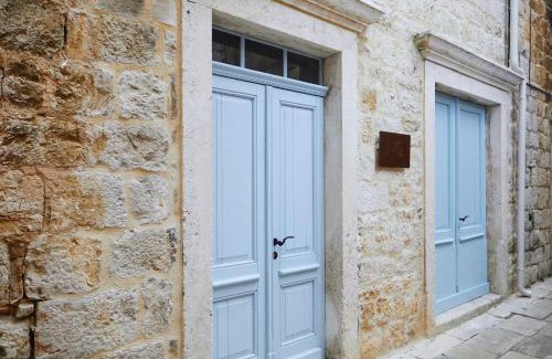 Vis House | LISSA home - adults only