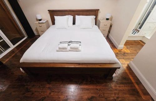 Listowel Apartment | Listowel Town