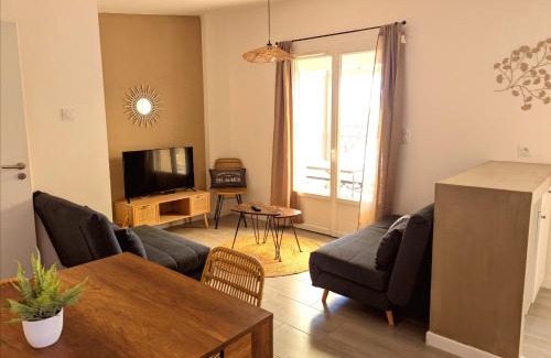 La Jetee Apartment | Litchi