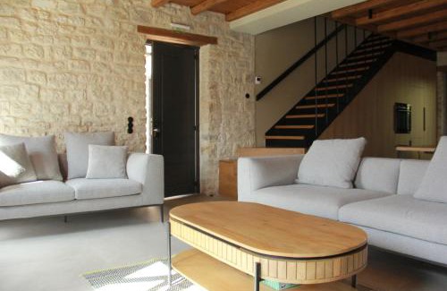 Trikolonoi Apartment | Lithero Suites