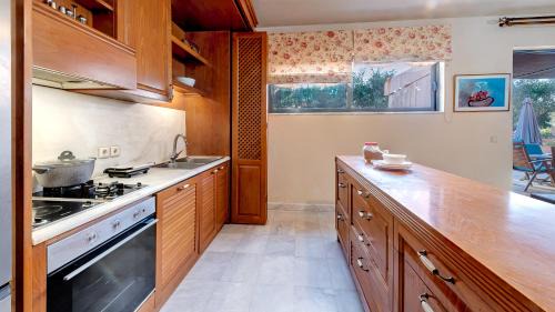 Akrotiri Apartment | Lithos Serenity