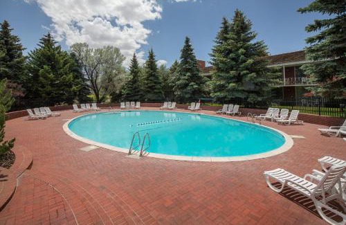 Sweetwater County Hotel | Little America Hotel - Wyoming