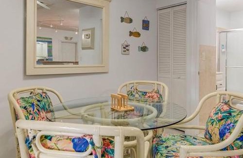 Islamorada House | Little Bay Compound