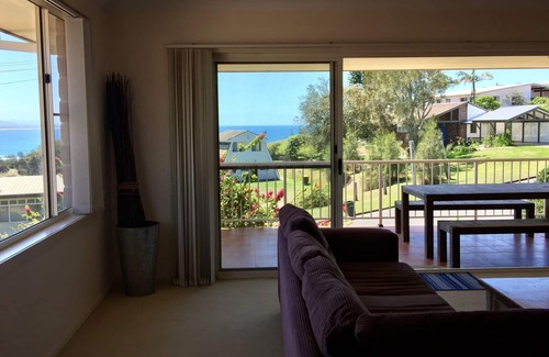 Scotts Head House | LITTLE BEACH LOOKOUT