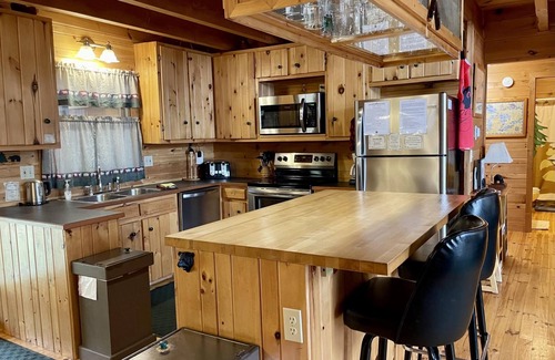 Drummond House | Little Bear Lodge on Drummond Island