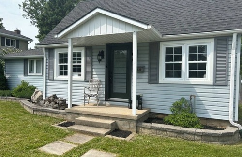 Owen Sound House | Little Blue Oasis