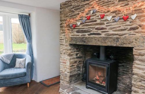 Saint Anns Chapel House | Little Coombe