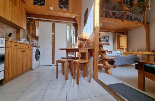 Miskolc Apartment | Little Cozy Apartman
