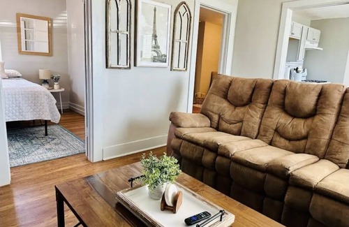 El Paso Condo | Little Cozy nLocated in Central El Paso, nPet friendly.