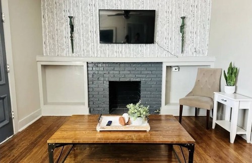 El Paso Condo | Little Cozy nLocated in Central El Paso, nPet friendly.