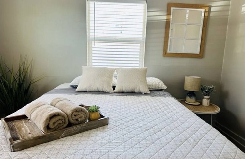 El Paso Condo | Little Cozy nLocated in Central El Paso, nPet friendly.