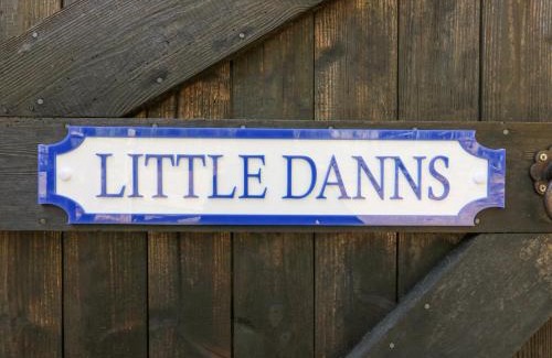 Cowbeech House | Little Danns