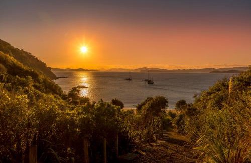 Russell Villa | Little Donkey Bay