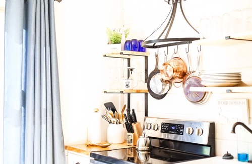 Morganton Cottage | Little Farmhouse Escape Explore Relax