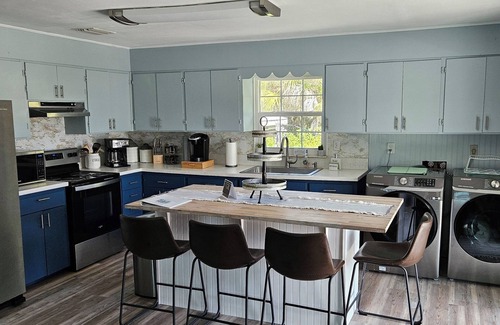 Placida Cottage | Little Gasparilla Island a 2-bedroom cottage wth WiFi and AC on a private island