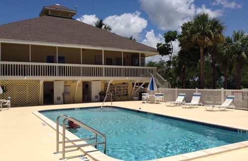 Placida Condo | Little Gasparilla Isle Hideaway Bay gulf bldg. K 2BR 2 ba -Free ferry dock