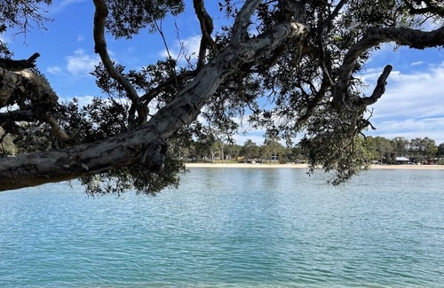Lake Cathie House | Little Gems whole house accomodation 200m from beach!