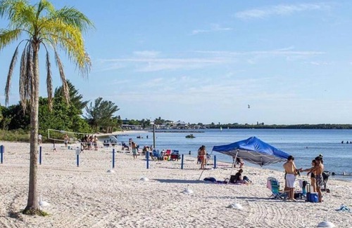 Ruskin Apartment | Little Harbor Resort #202 Tampa Bay FL Beach, Hot Tub, Pools