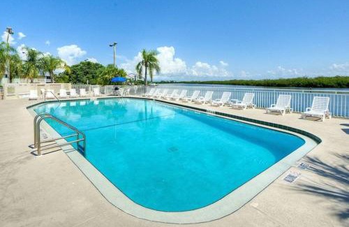 Ruskin Apartment | Little Harbor Resort #306 Tampa Bay FL Beach, Bayside, 2 Pools