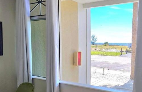 Ruskin Apartment | Little Harbor Resort C306 Tampa Bay FL Beach, Bayside, 2 Pools