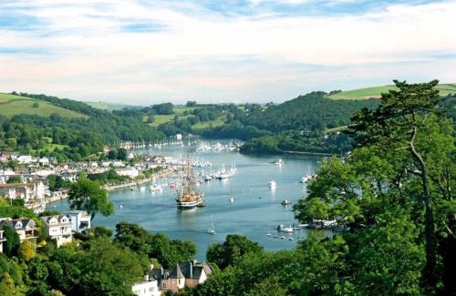 Dartmouth Ski Chalet | Little Haven Too, one bed chalet in Dartmouth