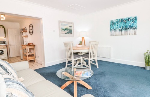 Saint Anns Chapel Cottage | Little Honeynook