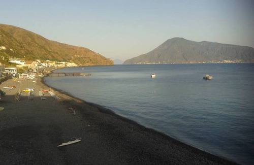 Lipari House | Little house by the sea