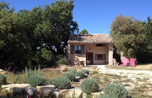 Saignon Cottage | little house "le cabanon" in the heart of the luberon